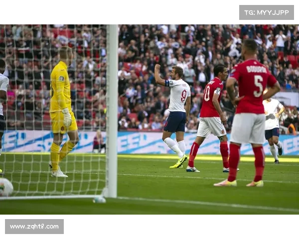 法国队与英格兰激烈对抗上演激情四溢的巅峰对决争夺欧锦赛半决赛名额